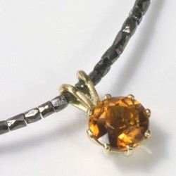  Pendant, 750 gold, citrine