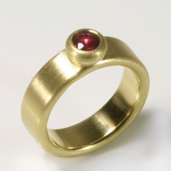 Ring, 750- Gold, Rubin