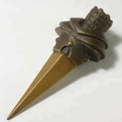 Brieföffner Turm, Bronze