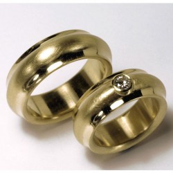  Domed wedding rings, 750 gold, brilliant