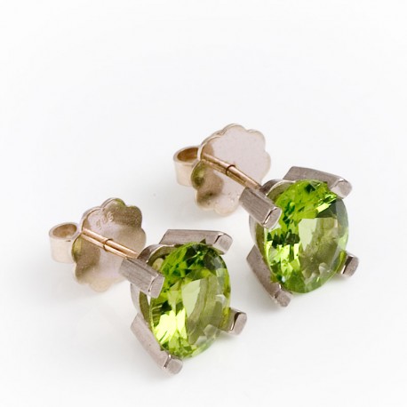 Stud earrings, 585- white gold, peridots Stud earrings, 585- white gold, peridots