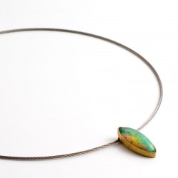  Pendant, 750 gold, white opal